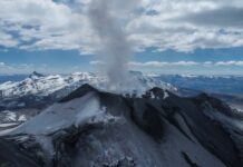 Explosión del volcán Sabancaya genera cenizas de hasta 2.100 metros