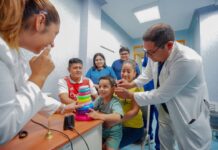 Implante coclear: niños con sordera escuchan por primera vez en el Hospital del Niño